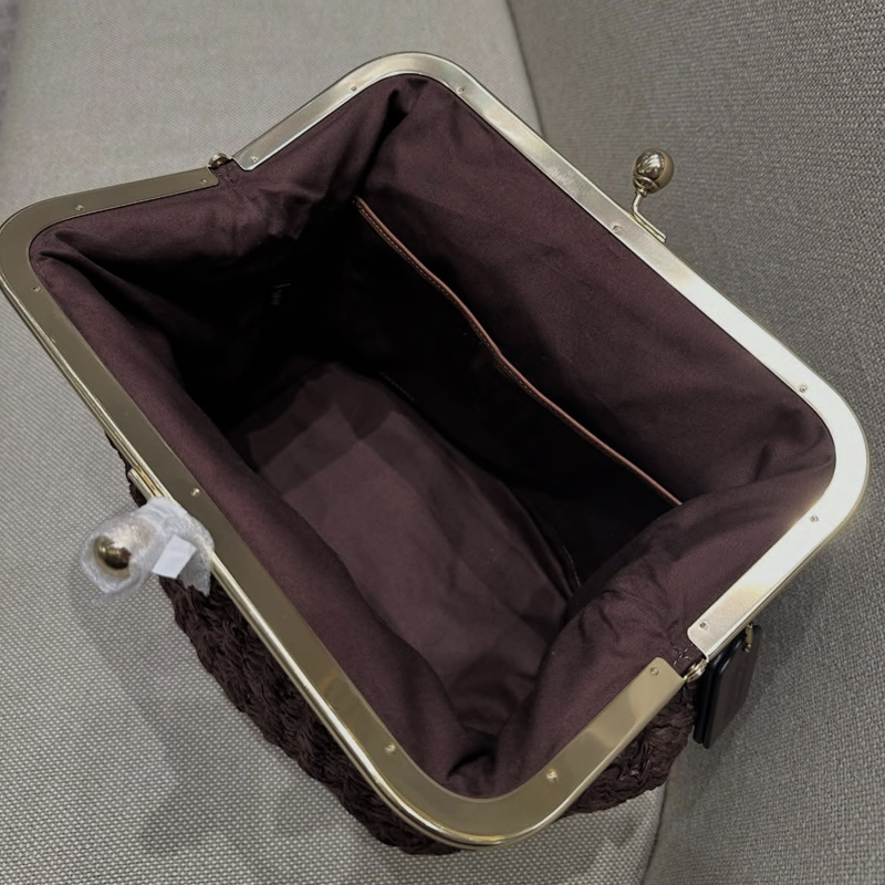 El yapımı Kisslock Çerçeveli O - Luxury Bag Collection incelemesi ve fiyatı