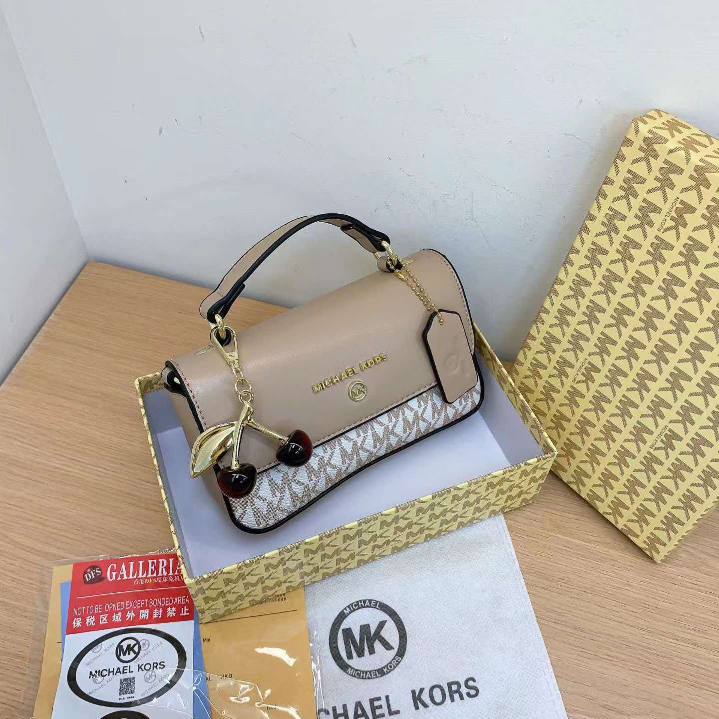 Yepyeni Michael Kors kadın lük - Luxury Bags Michael Kors incelemesi ve fiyatı
