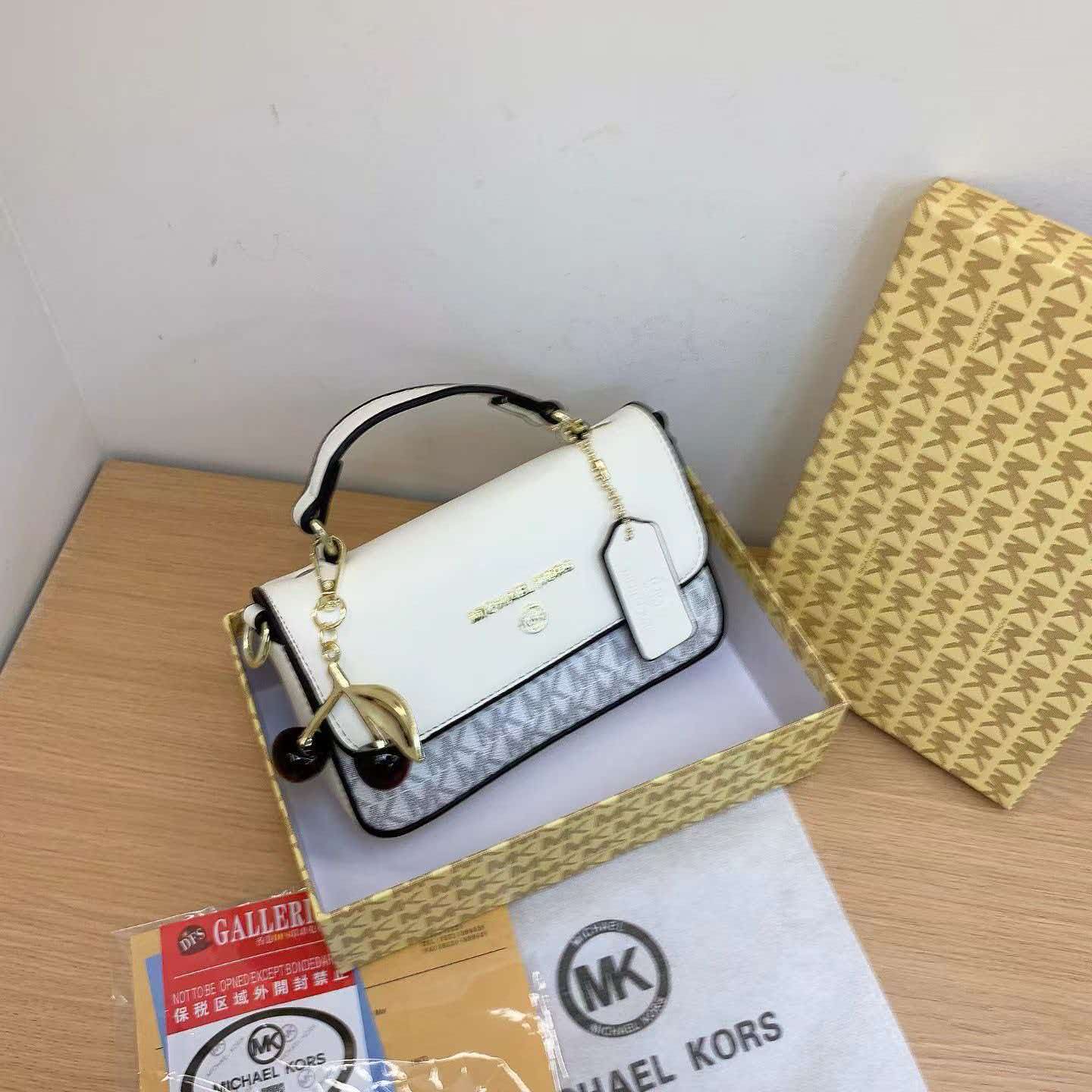 Yepyeni Michael Kors kadın lük - Luxury Bags Michael Kors incelemesi ve fiyatı