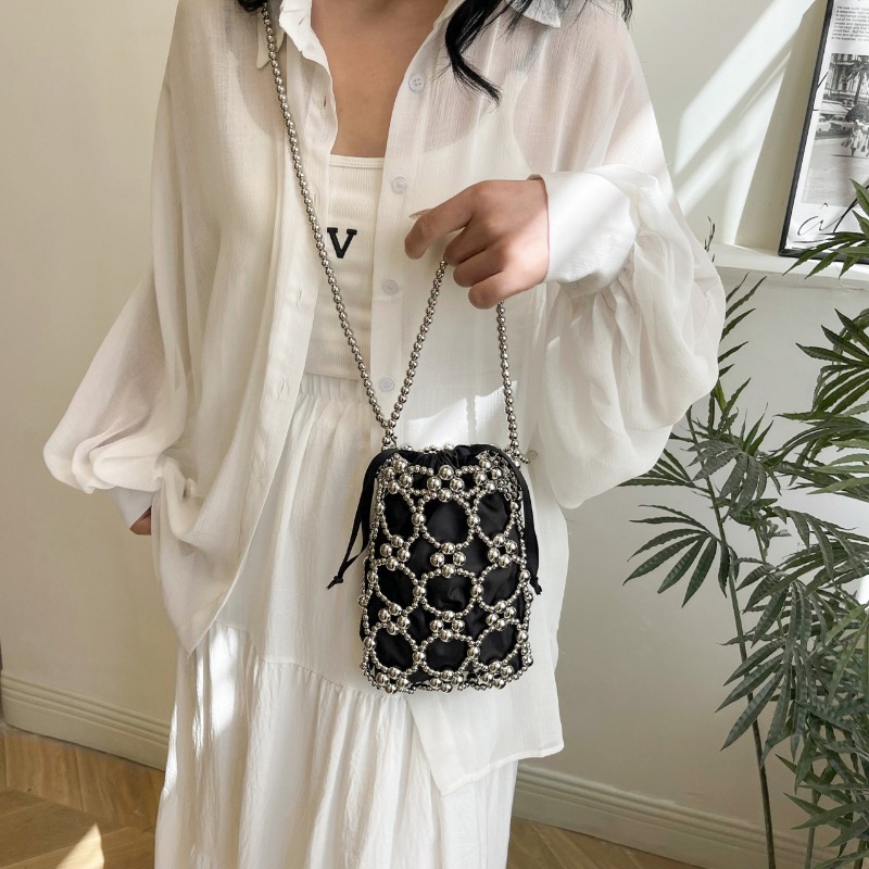 Beyaz Boncuklu Kova Tipi Omuz  - Luxury Bags On Sales incelemesi ve fiyatı